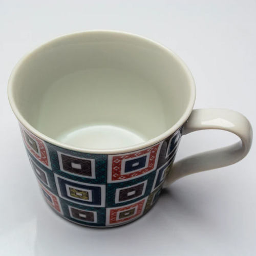 九谷焼　新品　四角皿5枚　マグカップ2点 九谷焼 新品 四角皿5枚 マグカップ2点 - メルカリ