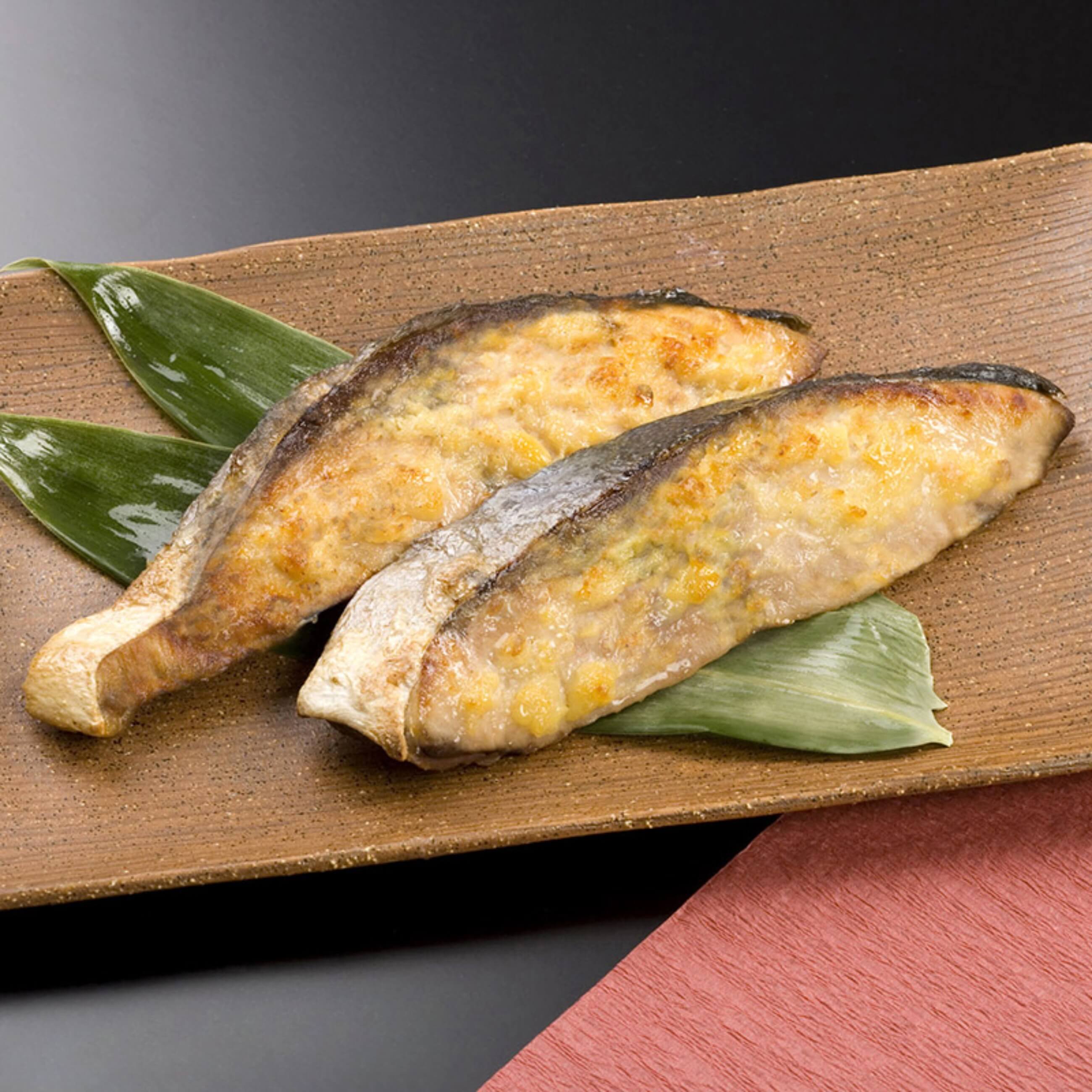 【送料無料】【富山の天然鰤】【鈴香食品】旬に獲れる脂ののった天然鰤を厳選使用！じっくり漬け込んだオリジナルブレンド西京漬け 6切